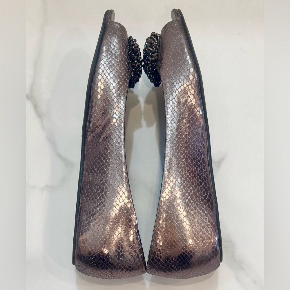 🤎 Metallic Snakeskin Flats - Picture 4 of 7